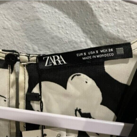 New Zara Contemporary Feminine Floral Silky Relaxed Fit Chic Jumpsuit - Picture 6 of 11